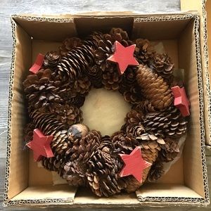 Pottery Barn pinecone wreath new retired 9”
